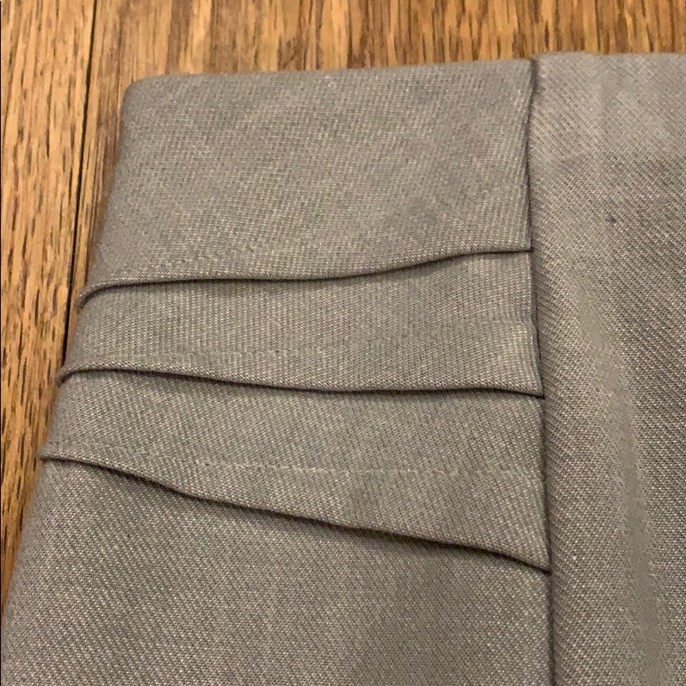 🎉HPx2🎉 Light grey pencil skirt ✏️ - Picture 3 of 6